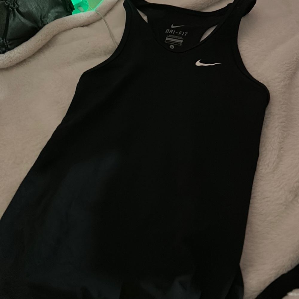 nike sports top tank top